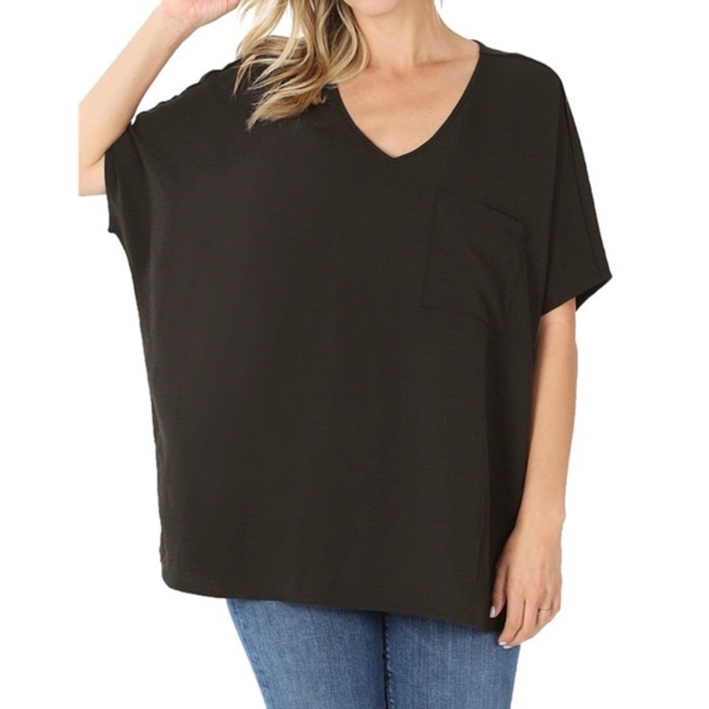 ee:some Women's flowy oversized boxy dolman Black V-Neck Top Medium with pocket